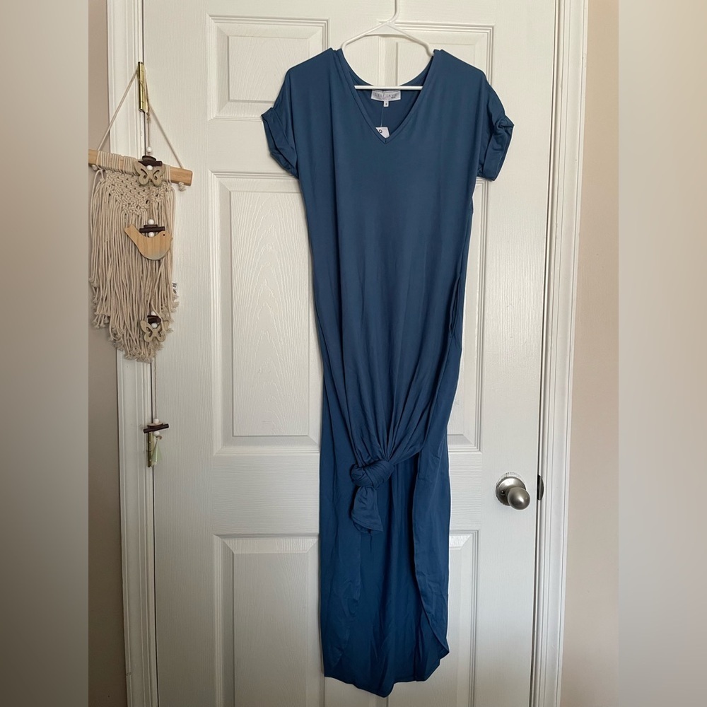 NWT C’est La Vie Elegant Blue V-Neck Maxi Dress size Small